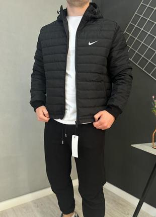Мужская демисезонная куртка nike стеганная черная с капюшоном курточка найк стеганая весенняя