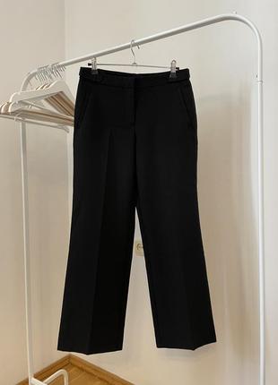 Черные брючные брюки