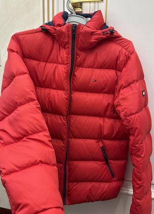 Tommy hilfiger пуховик