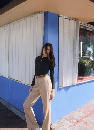 Бежеві брюки zara прямі штанини з поясом