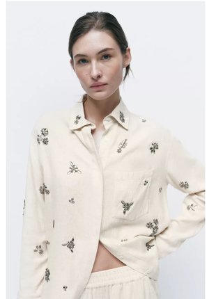 Льняная рубашка zara вышита камушками