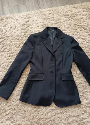 Продам якісний піджак