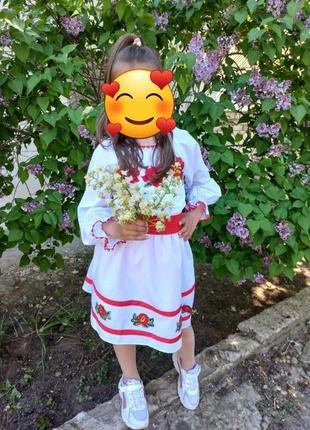 Вишиванка на дівчинку