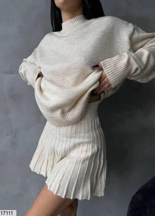 Вязаный костюм свитер оверсайз и стильная юбочка