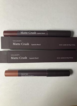 Карандаши для губ matte crush lipstick разных цветов