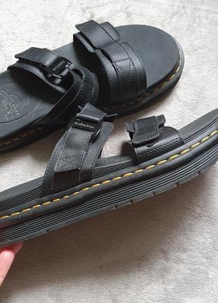 Брендовые кожаные босоножки dr.martens! 45р.