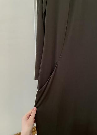 Красивое платье с разрезами на рукавах 6