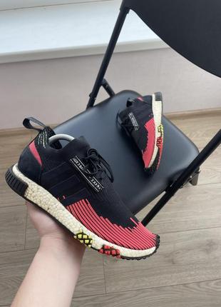 Кроссовки adidas nmd