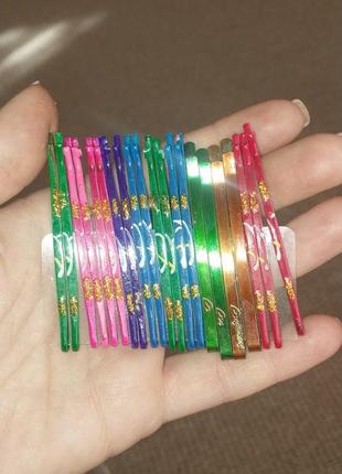 Кольорові заколочки