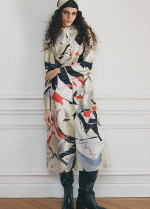 Платье платье zara сатиновое в принт