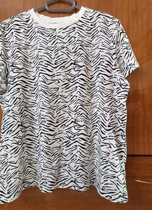 Футболка женская.