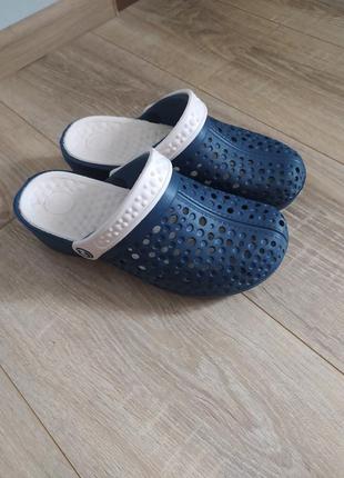 Сабо, тапочки, шлепанцы по типу crocs
