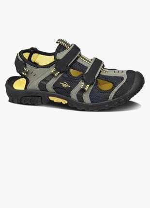 Сандалі чоловічі
