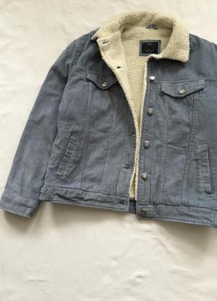 Вельветовая теплая куртка на меху шерпа bershka