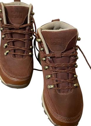 Новые женские кожаные ботинки helly hansen