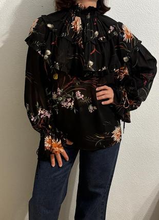 Стильна блуза h&m у стилі бохо у квіточку