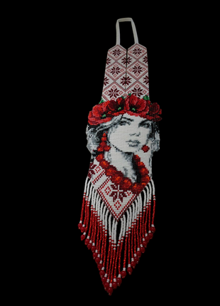 Гердан "девушка с маками"