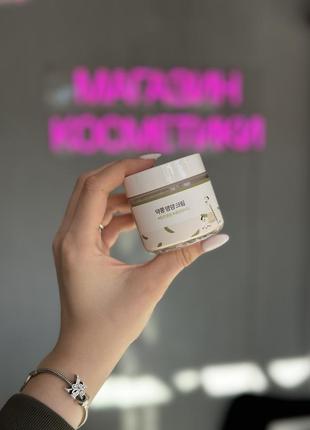 Живильний крем для обличчя з екстрактом чорних соєвих бобів round lab 80ml