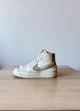 Nike w blazer mid ‘77 se