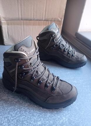 Трекінгові черевики lowa renegade ll mid