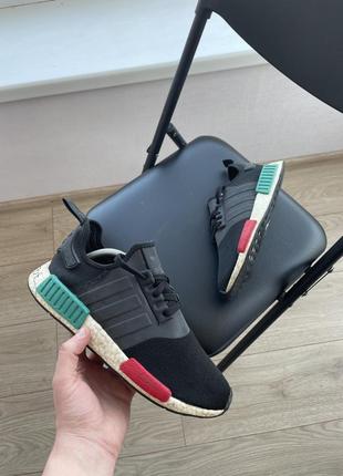 Кроссовки adidas nmd