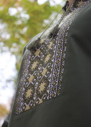 Вишиванка хакі чоловіча ручної роботи