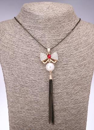 Подвеска-галстук цветок с красными кристаллами на цепочке