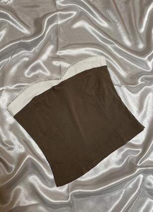 Коричневый топ prettylittlething