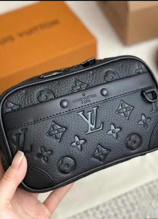 Сумка маленькая lv
