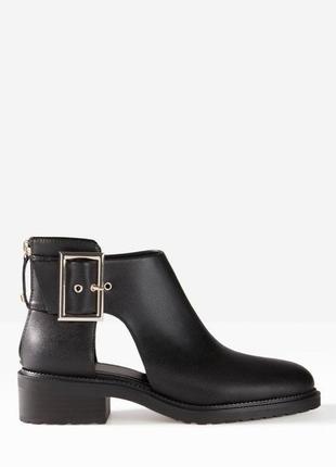 Очень красивые ботинки ,туфли высокие,stradivarius,кож.зам
