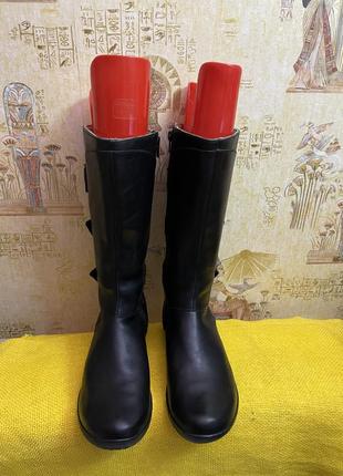 Кожаные сапоги clarks