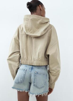 Куртка- ветровка от zara.