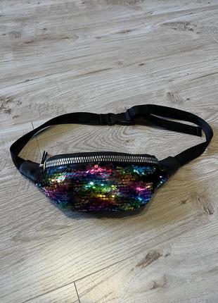 Классная бананка для девочки