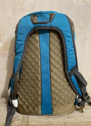 Мужской рюкзак фирмы quechua!2 фото
