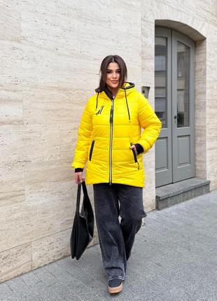 Яркая желтая желтая женская куртка батал весна-осень