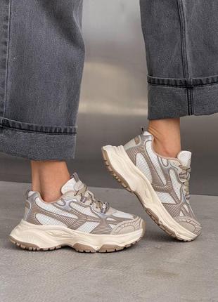 Женские кроссовки цвета капучино / бежевые кроссовки