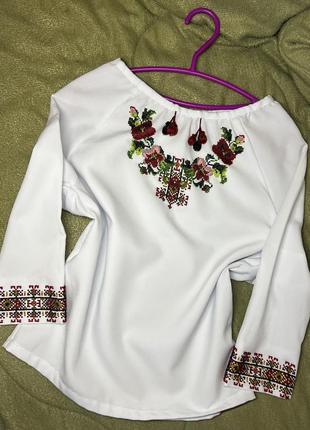 Детская вышитая бисером рубашка (девчачья)