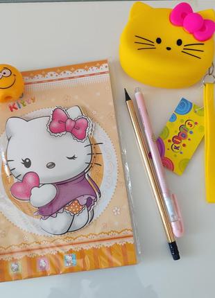 Набор hello kitty, блокнот, силиконовая сумочка/кошелек + канцелярия