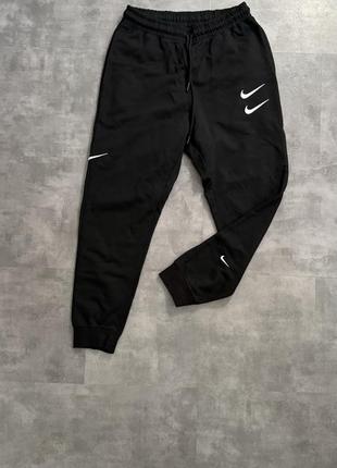 Штани nike з вишивкою лого