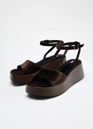 Бархатистое коричневое босоножки zara new