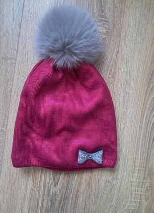 Красивая теплая шапка детская