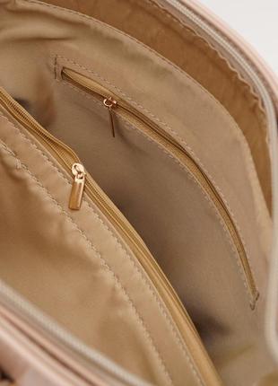 Сумочка лакована бежева 6