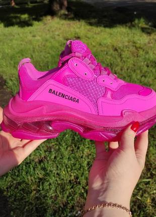Кроссовки balenciag triple s малиновые, новые!