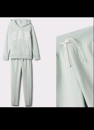 Костюм спортивний