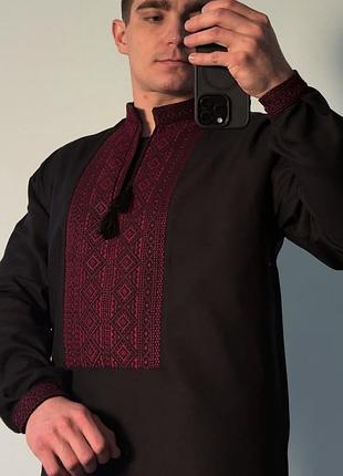 Вишиванка чорна чоловіча ручної роботи