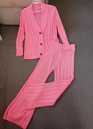 Костюм розовый кофта и брюки кюлоты кардиган вязаный