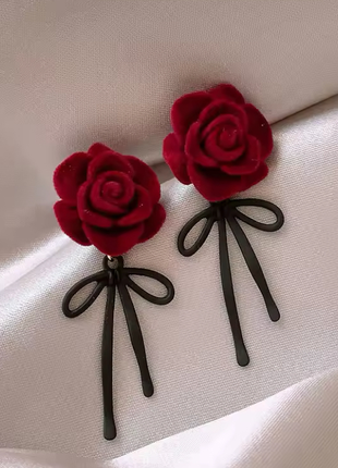 Серьги бархатные розы матовые подвески