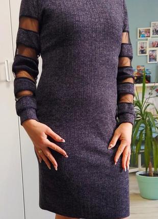 Платье женочь 46р.