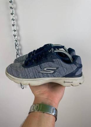 Жіночі спортивні кросівки skechers goga plus gowalk 3