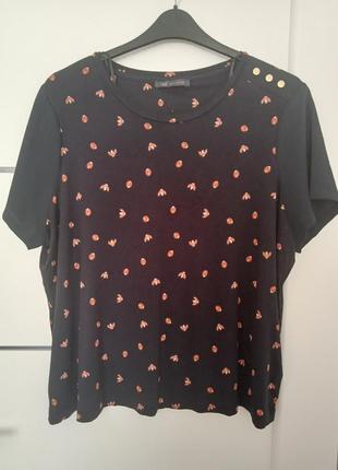 Футболка/блуза marks & spencer, в чудовому стані, комфортна та зручна, гарна якість.